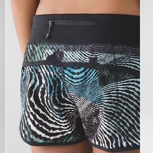Lululemon Speed Short 2016 Seawheeze Secret Society Tofino Teal Black shorts 4